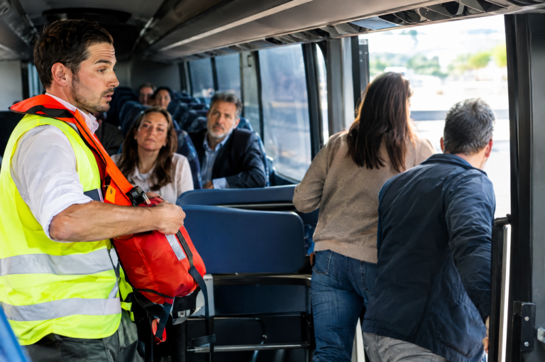 PROTOCOLO DE EVACUACION Y PRIMEROS AUXILIOS EN AUTOBUSES